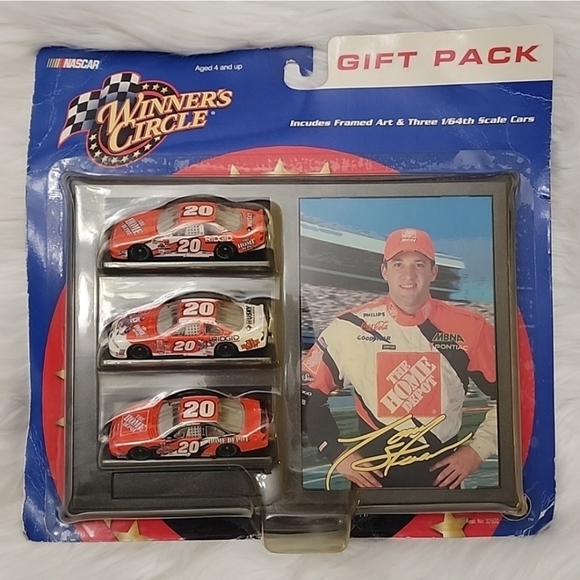 Winners Circle Tony Stewart Gift Pack 3 1/64 Die Cast Cars & NASCAR Framed Art - Picture 1 of 9